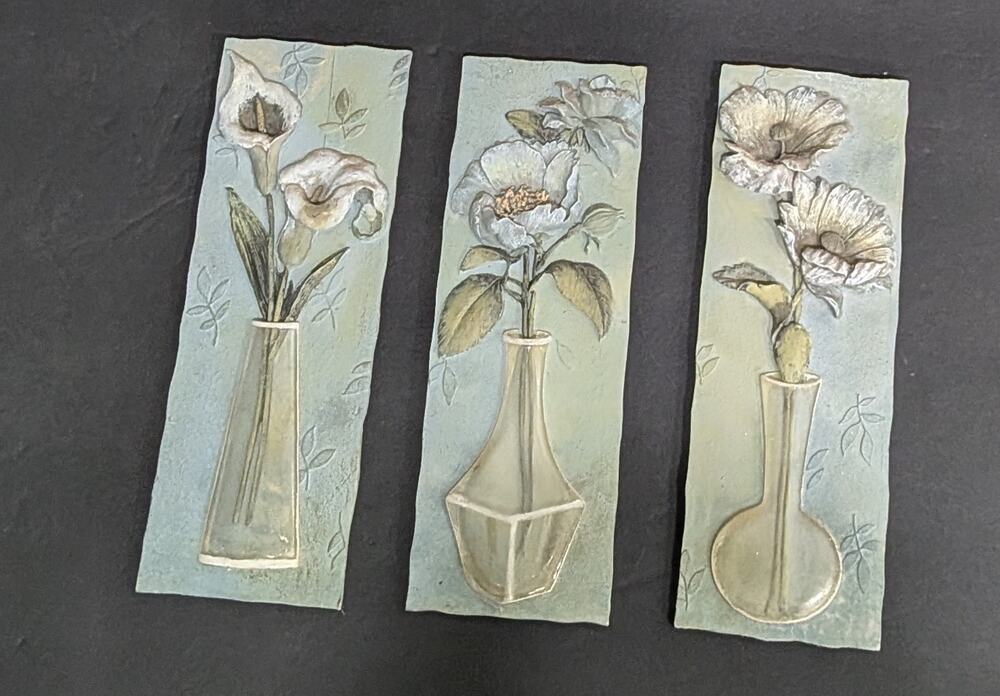 Vintage 3D Wall Plaques Set of 3 Floral Flowers Vases Cottagecore Botanical Reli